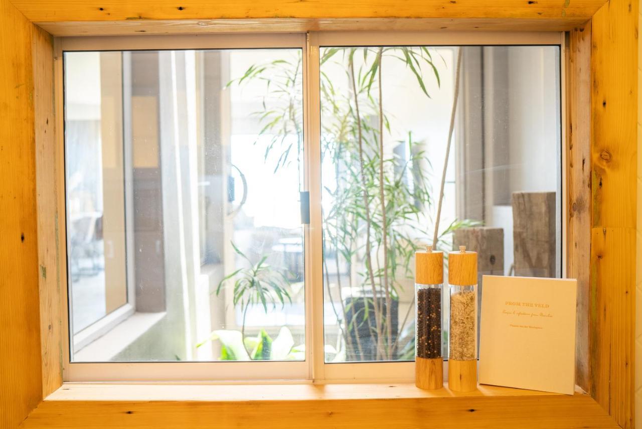 Deja Blue Beachfront Villa, Newly Renovated Langstrand Екстериор снимка